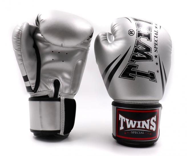 Osta Twins Special Nyrkkeilyhanskat FBGVDM3-TW6 Silver Thainyrkkeilykaupasta