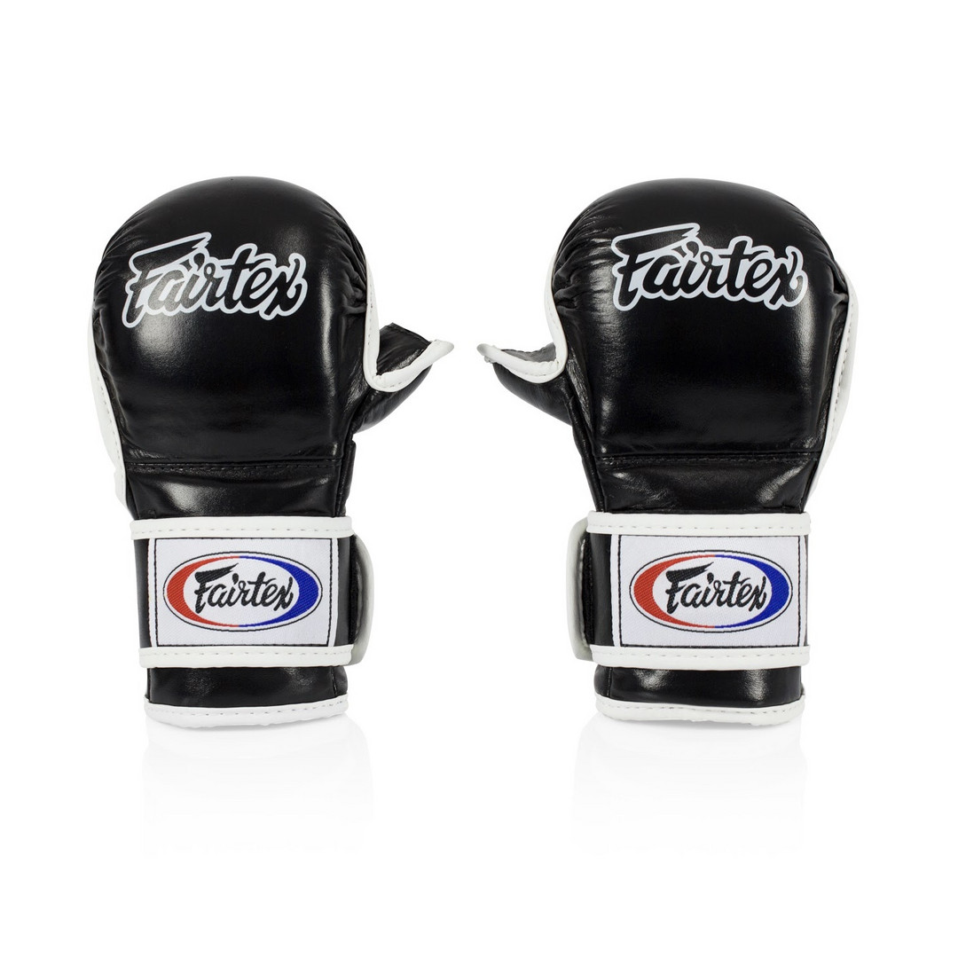 Osta Fairtex FGV15 MMA- hanskat Thainyrkkeilykaupasta