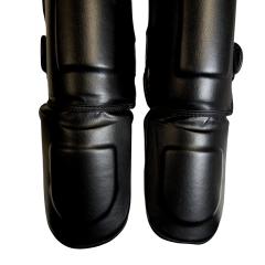Osta Fighter Forever EVO 2 Säärisuojat MUSTA Thainyrkkeilykaupasta