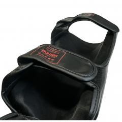 Osta Fighter Forever EVO Tight Säärisuojat MUSTA-PUNAINEN Thainyrkkeilykaupasta