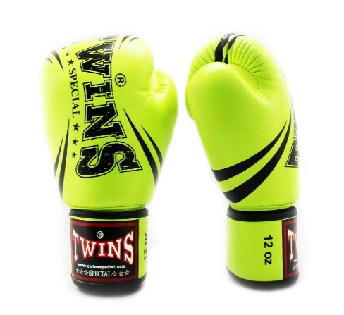 Osta Twins Special Nyrkkeilyhanskat FBGVDM3-TW6 Light Green Thainyrkkeilykaupasta